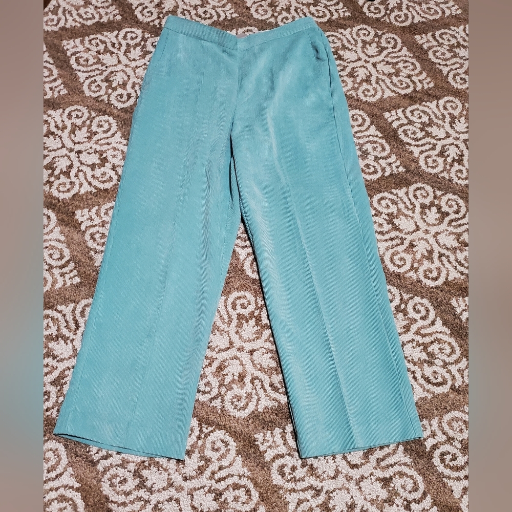 Alfred Dunner Wide leg Women's pants brand new size 10p